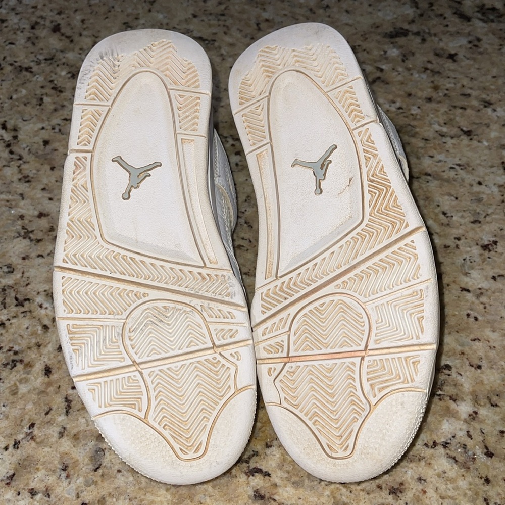 Jordan 4 Retro - Picture 7 of 11